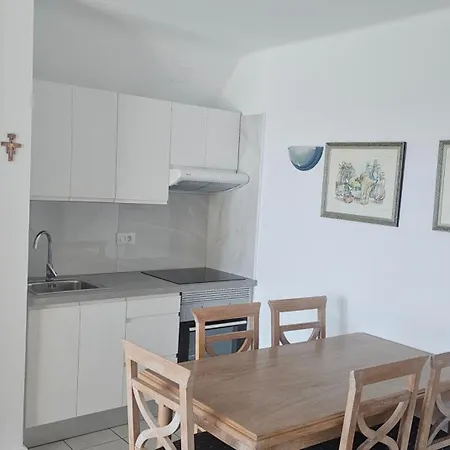 Rocas Delmar Mich Коста-дель-Силенцио