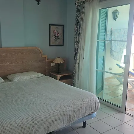 Rocas Delmar Mich * Коста-дель-Силенцио